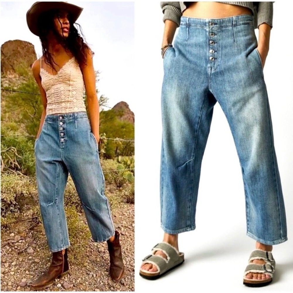 We the free High-Rise Button-Fly Women's Light Blue Denim barrel Jeans size 32